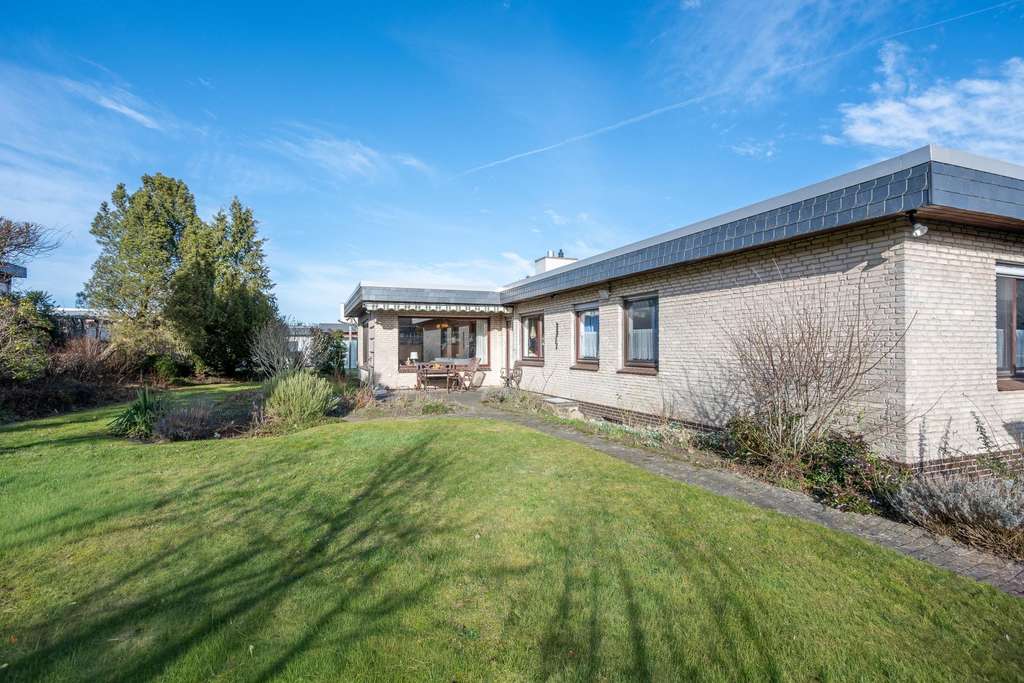 Immobilie in Altenholz - Großzügig wohnen in Altenholz: Bungalow mit Potenzial - Bild 2