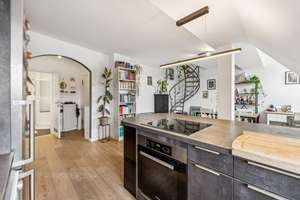 Charmante 2-Zimmer-Maisonettewohnung mit Altbauflair und ruhiger Lage in der Maxvorstadt – Die vollständige Adresse der Immobilie erhältst du vom Anbieter., 80335 St. Benno, München – Vorschaubild 6