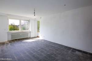 Personenaufzug & PKW-Stellplatz! 3-Zimmer-Eigentumswohnung mit guter Raumaufteilung – Die vollständige Adresse der Immobilie erhältst du vom Anbieter., 28325 Tenever, Bremen – Vorschaubild 2