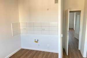 Drei Zimmer mit Balkon in Neu-Olvenstedt... – Gneisenauring 28, 39130 Neu Olvenstedt, Magdeburg – Vorschaubild 6