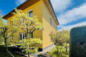 Ruhiges Einfamilienhaus mit Wintergarten und PV in Bohnsdorf