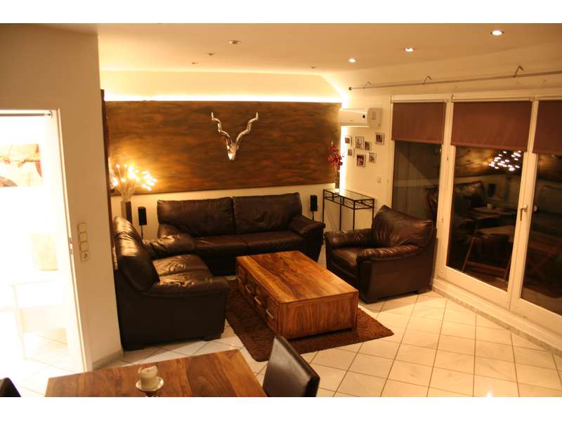 Schön geschnittene Wohnung in ruhigem Haus