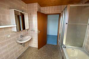 Große DG-Wohnung mit Balkon in ruhiger Lage von Zell- 3,5 Zi-82qm- – Aichelberger Weg 3, 73119 Zell unter Aichelberg – Vorschaubild 6