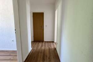 Zentral gelegene, helle 2-Zimmer-Wohnung mit Balkon – Neudorferstraße 117, 47057 Neudorf-Süd, Duisburg – Vorschaubild 3