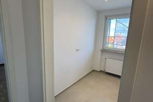 Gehrden Zentrum, neu sanierte 2 ZW, Balkon, Parkett, Fahrstuhl – Steintorfeld 6, 30989 Gehrden – Vorschaubild 8