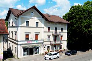 Seltene Gelegenheit in Bruckmühl: Wohn- u. Geschäftshaus, gute Mieteinnahmen und Ausbaupotenzial! – Die vollständige Adresse der Immobilie erhältst du vom Anbieter., 83052 Bruckmühl – Vorschaubild 2