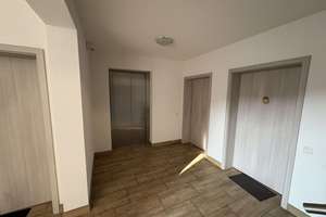 Modernes Wohnensemble mit barrierefreien Wohnungen, hoher Auslastung & zusätzlichem Gewerbepotenzial – Die vollständige Adresse der Immobilie erhältst du vom Anbieter., 97318 Kitzingen – Vorschaubild 7