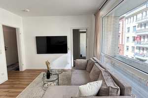 Untermiete - Helle, Zentrale Wohnung in Düsseldorf Friedrichstadt – Düsseldorf – Vorschaubild 1