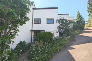 Ruhige Panoramalage - 1-Familien-Reihenmittelhaus mit Garage und Stellplatz - sofort frei! – Enzkreis – Vorschaubild 2