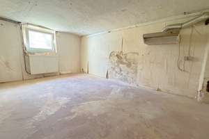 Findorff / Sanierungsbedürftiges Reihenmittelhaus in gefragter Lage – Die vollständige Adresse der Immobilie erhältst du vom Anbieter., 28215 Regensburger Straße, Bremen – Vorschaubild 12