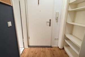 ***MÖBLIERTE 1 ZIMMER WOHNUNG - TOP LAGE DÜSSELDORF-OBERKASSEL*** – Drakestr. 39, 40545 Oberkassel, Düsseldorf – Vorschaubild 2
