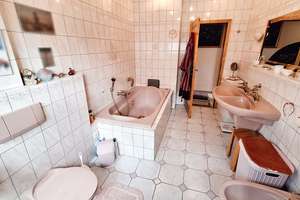 Individuelles 8 Zimmer Wohnhaus in ruhiger Lage mit Garten für die große Familie! – Die vollständige Adresse der Immobilie erhältst du vom Anbieter., 56479 Seck – Vorschaubild 27