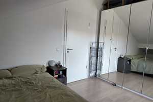 Lichtdurchflutete 2-Zimmer-EBK- Dachgeschosswohnung mit Süd-Balkon & Top-Anbindung – Rothenfelser Straße 4, 81249 München – Vorschaubild 9