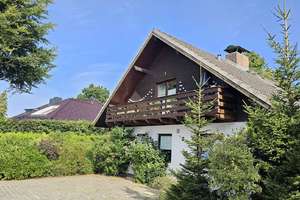 *Attraktives Zweifamilienhaus mit großem Garten und Wohlfühlatmosphäre* – Die vollständige Adresse der Immobilie erhältst du vom Anbieter., 25497 Prisdorf – Vorschaubild 1