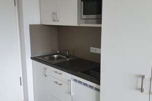 Möblierte 1-Zimmer-Wohnung in Augsburg-Hochfeld zur Untermiete - nur für Studenten, Schüler & Azubis – Firnhaberstraße 12A, 86159 Hochfeld, Augsburg – Vorschaubild 3