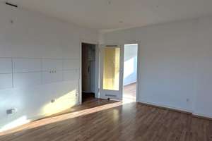 Last Minute nicht nur in dern Urlaub + JETZT anmieten, erste Miete GESCHENKT – Walderbenweg 29, 47269 Großenbaum, Duisburg – Vorschaubild 3