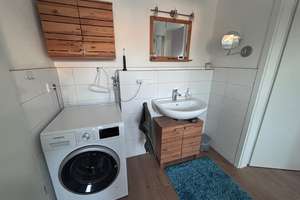 Sehr schöne, neuwertige 3-Zimmer Maisonette Wohnung auf 2 Etagen in Puchheim-Ort m. Balkon & Garage – Hügelstraße 8, 82178 Puchheim – Vorschaubild 5
