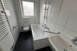 Helle 2 Zi.-Whng. mit tollem Balkon - Duisburg Rheinhausen – Brucknerstraße 14, 47226 Rheinhausen-Mitte, Duisburg – Vorschaubild 2