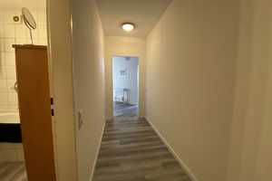***Zwei Zimmer-Whg. mit Blick über Oberkassel*** – Düsseldorf – Vorschaubild 4