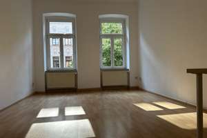 Ab sofort helle 3-Zimmer-Wohnung mit großem Balkon und Weitblick ins Grüne. Provisionsfreie – Wiederitzscher Straße 21, 4155 Gohlis-Süd, Leipzig – Vorschaubild 2