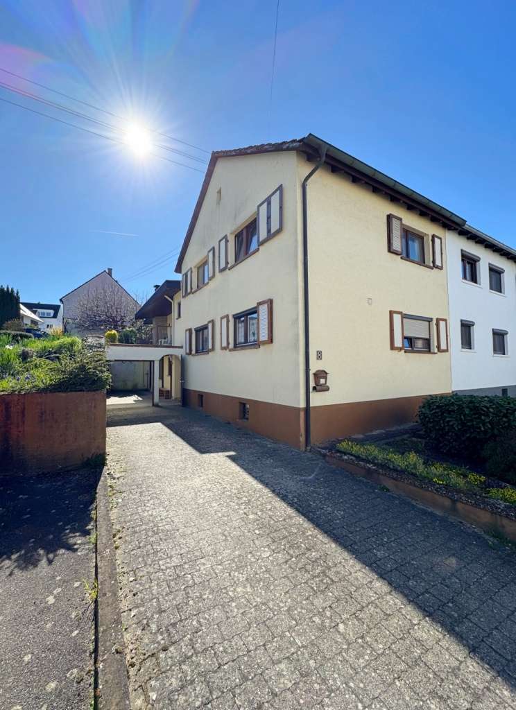 Immobilie in Östringen - Einfamilienhaus mit großem Grundstück in Odenheim - Bild 1