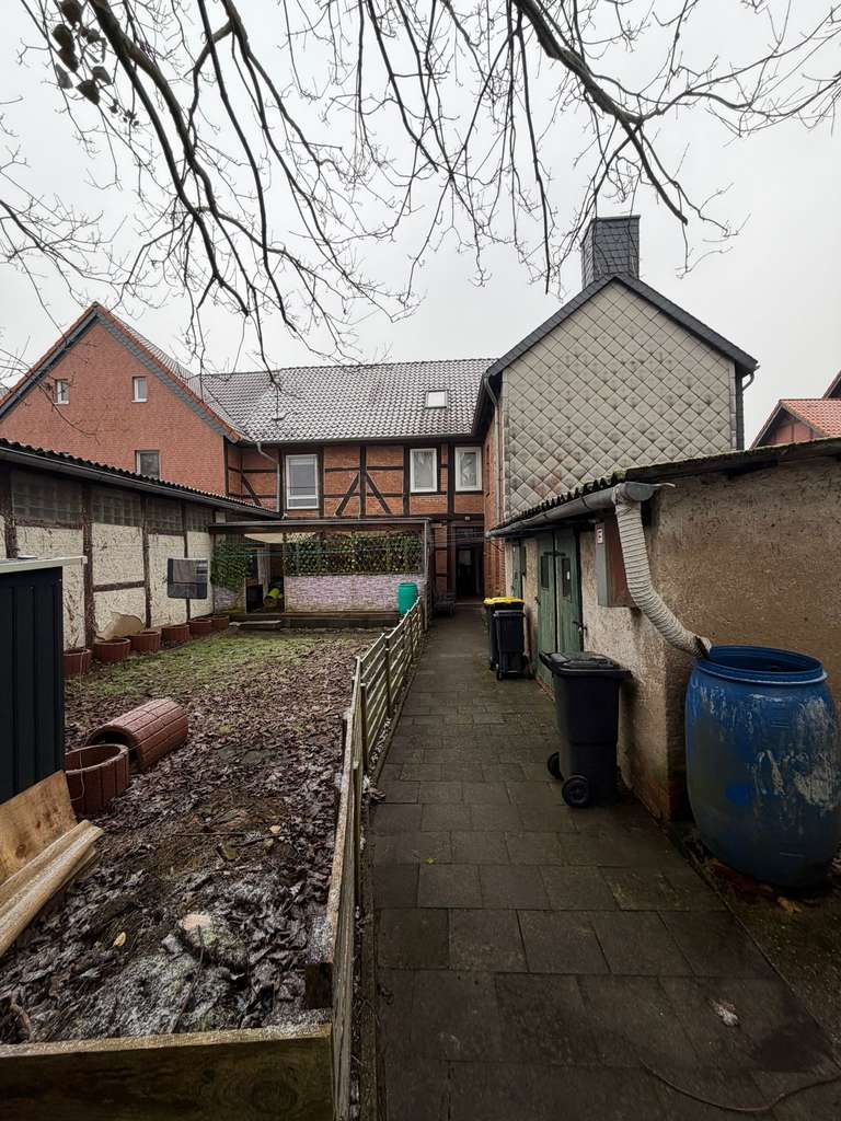 Immobilie in Söhlde - Mehrfamilienhaus mit vier Einheiten in Hoheneggelsen OT Söhlde - Bild 1