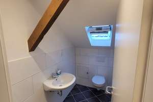 4-Zimmer-DG-Wohnung in Düsseldorf mit EBK – 40474 Derendorf, Düsseldorf – Vorschaubild 12