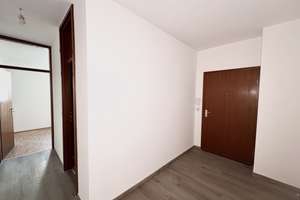 Attraktive 2-Zimmer-Wohnung mit modernem Bad, Balkon und Stellplatz – Schloßstraße 10, 90478 Ludwigsfeld, Nürnberg – Vorschaubild 6