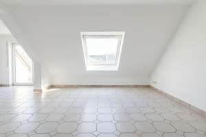 vermietete Dachgeschosswohnung mit Balkon!