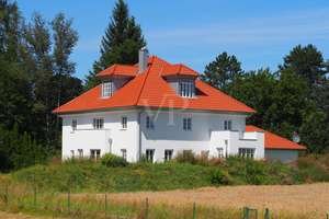 Neuwertige moderne Landvilla mit exklusiver Ausstattung – Die vollständige Adresse der Immobilie erhältst du vom Anbieter., 95643 Tirschenreuth – Vorschaubild 3