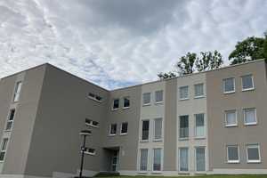 Charmantes 1-Zimmer-Apartment mit PKW-Stellplatz in gepflegter Wohnanlage – Breitscheidstr. 5, 57078 Siegen-Wittgenstein (Kreis) – Vorschaubild 1