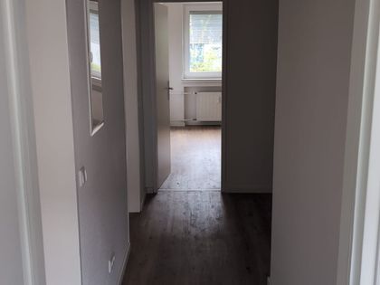 Suche Nachmieter sold für eine 3 Zimmer Erdgeschoss Wohnung