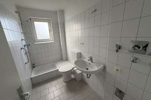 Frisch renoviert & sofort bezugsfrei – Helle 2-Zimmer-Wohnung in Salzgitter-Thiede – Pappeldamm 93, 38239 Thiede, Salzgitter – Vorschaubild 5