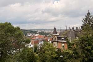 Neue Weinsteige - charmante Wohnung mit Weitblick - HHL möbliert