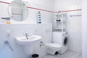 Gemütliche Maisonette-Ferienwohnung im beliebten Ferienpark Freesenbruch in Zingst! – Die vollständige Adresse der Immobilie erhältst du vom Anbieter., 18374 Zingst – Vorschaubild 9