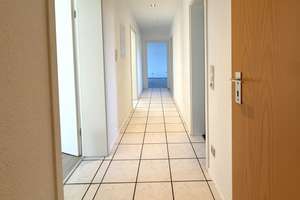 Modern, hell, zentral: Charmante Altbauwohnung  mit großem Balkon in Kettwig – Emil-Kemper-Straße 38, 45219 Kettwig, Essen – Vorschaubild 2