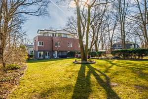Attraktive Doppelhaushälfte mit idyllischem Waldgrundstück und Weitblick über Potsdam – Die vollständige Adresse der Immobilie erhältst du vom Anbieter., 14469 Eiche, Potsdam – Vorschaubild 2