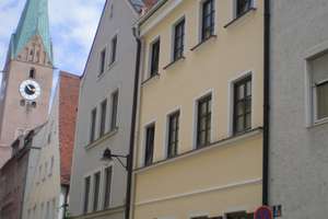 Stilvolle 2,5-Zimmer Altbauwohnung mitten in Ingolstadts Altstadt – Lebzeltergasse 4, 85049 Mitte, Ingolstadt – Vorschaubild 1