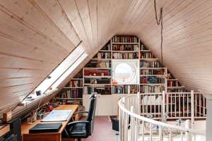 Wohnen über zwei Ebenen: Galerie, Südbalkon, 4 Zimmer | 2 Bäder | 2 Stellplätze | Energieeffizienz C – Die vollständige Adresse der Immobilie erhältst du vom Anbieter., 75397 Simmozheim – Vorschaubild 17