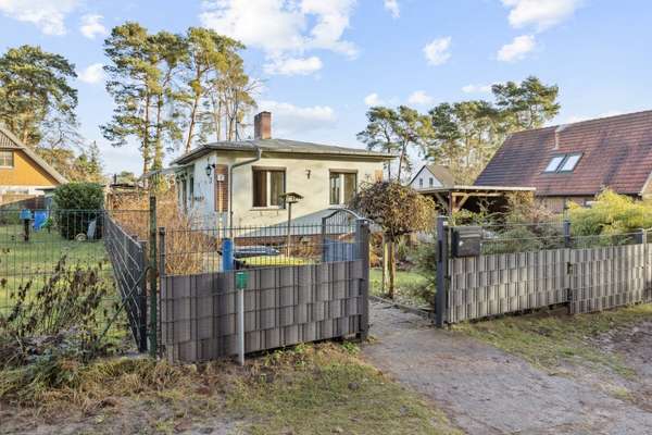 Wohnen, wo Berlin auf Natur trifft – kleines Haus in Müggelheim