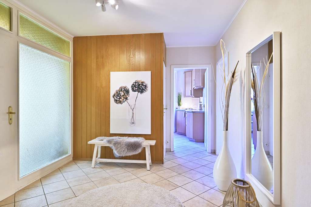 Immobilie in Wedel - Charmantes Einfamilienhaus in Wedel mit viel Platz und Potenzial - Bild 2