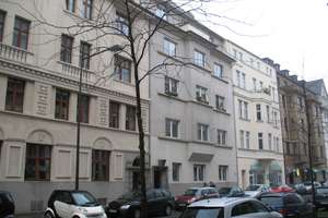 Helle 6 Zimmer Altbauwohnung in Deutz mit 2 Balkonen