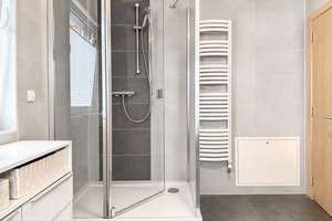 idyllische Siedlungslage | Bj. 2012 - freistehend | Kamin | Fußbodenheiz. | EBK | PV-Anlage | Garage – 4207 Lausen-Grünau, Leipzig – Vorschaubild 21