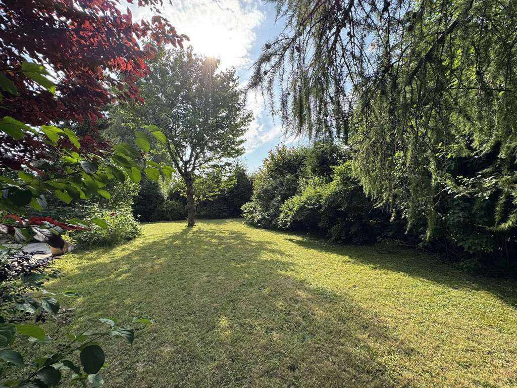 Immobilie in Surberg - Großzügiges gepflegtes Einfamilienhaus mit 1.100m² Gartengrund in Traunstein - 2 Garagen, Anbau Mögl - Bild 3