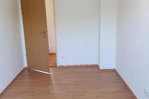 Ingolstadt-Pettenkoferstraße, teilnöblierte 3 ZKB Wohnung im 3. Obergeschoss – Die vollständige Adresse der Immobilie erhältst du vom Anbieter., 85053 Südost, Ingolstadt – Vorschaubild 11