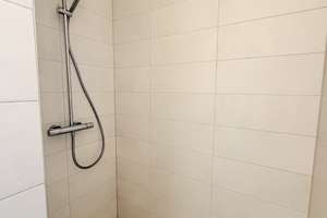 A+ Neubau-Reihenhaus in wertiger Ausstattung günstigem Strom aus Photovoltaik und mit Wärmepumpe! – Die vollständige Adresse der Immobilie erhältst du vom Anbieter., 84030 Ergolding – Vorschaubild 10