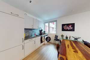 Helle und geräumige 1-Zimmer-Wohnung mit Balkon und Einbauküche in Hannover – Blumenauer Straße 6, 30449 Hannover – Vorschaubild 2