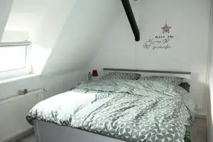 Modernisiertes Reihenhaus mit Küche und Wintergarten – Elmschenhagen, Kiel, 24147 Kiel – Vorschaubild 24
