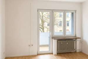 Helle 3-Zimmer-Wohnung mit Balkon in Hannover-Voltmerstraße – Voltmerstraße 65, 30165 Hainholz, Hannover – Vorschaubild 2