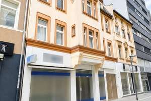 Wohn- und Geschäftshaus 
in zentraler Lage